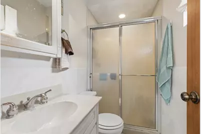 18 McKinley Street, Lake in the Hills, IL 60156 - Photo 13