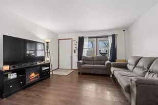 18 McKinley St, Lake in the Hills, IL 60156 - Photo 3