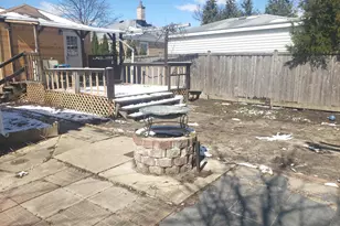 3427 Lonnquist Dr, Franklin Park, IL 60131 - Photo 3