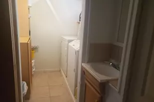 3427 Lonnquist Dr, Franklin Park, IL 60131 - Photo 21