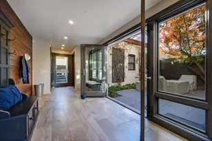 2107 W Bradley Pl, Chicago, IL 60618 - Photo 27