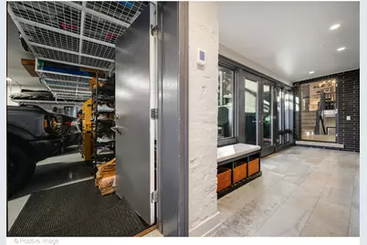 2107 W Bradley Place, Chicago, IL 60618 - Photo 31