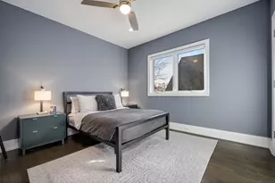 2107 W Bradley Pl, Chicago, IL 60618 - Photo 45