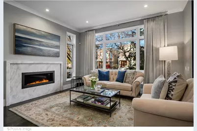 2107 W Bradley Place, Chicago, IL 60618 - Photo 5