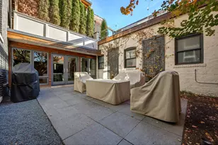 2107 W Bradley Pl, Chicago, IL 60618 - Photo 29