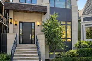 2107 W Bradley Pl, Chicago, IL 60618 - Photo 1