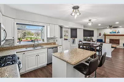 [Address not provided], Aurora, IL 60504 - Photo 15