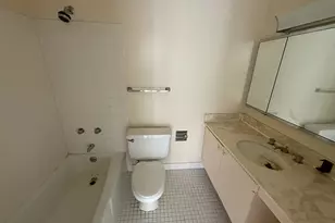 5445 N Sheridan Rd, Chicago, IL 60640 - Photo 9