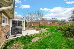 920 Theresa Ln, Chicago Heights, IL 60411 - Photo 17