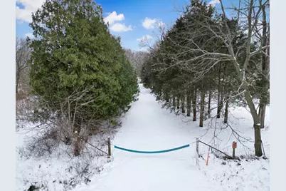 1441 W Fairview Road, Freeport, IL 61032 - Photo 3