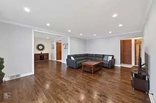 221 E Grantley Ave, Elmhurst, IL 60126 - Photo 3