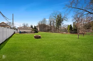 221 E Grantley Ave, Elmhurst, IL 60126 - Photo 29