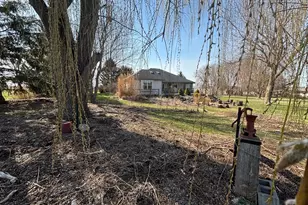 12421 Olson Rd, Caledonia, IL 61011 - Photo 15