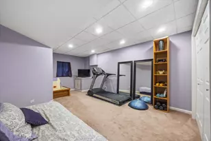 9025 Darien Woods Ct, Darien, IL 60561 - Photo 33