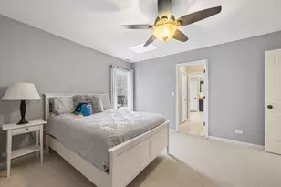 9025 Darien Woods Ct, Darien, IL 60561 - Photo 25