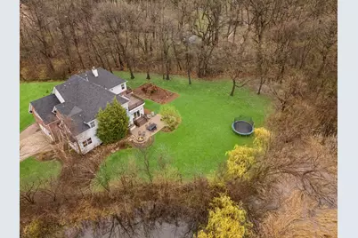 9025 Darien Woods Court, Darien, IL 60561 - Photo 35