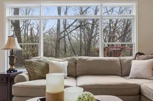 9025 Darien Woods Ct, Darien, IL 60561 - Photo 13