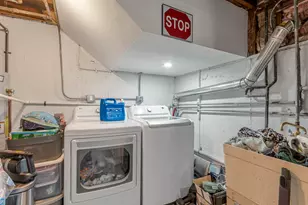 9308 Home Ct, Des Plaines, IL 60016 - Photo 11