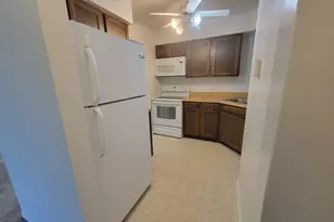 1018 Castilian Ct, Glenview, IL 60025 - Photo 7