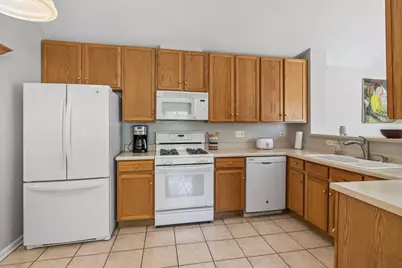 1720 Sienna Court, Wheeling, IL 60090 - Photo 7