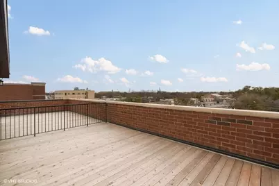 3326 W Irving Park Road #3E, Chicago, IL 60618 - Photo 15