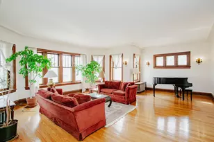 5900 N Talman Ave, Chicago, IL 60659 - Photo 9