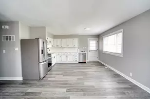 615 Best Ave, Dekalb, IL 60115 - Photo 5