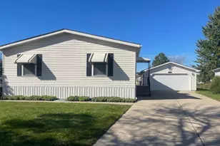 386 Buttercup Ln, Matteson, IL 60443 - Photo 1