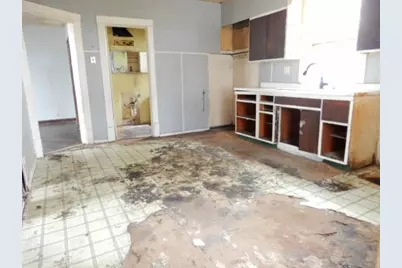 195 W 15th Street, Chicago Heights, IL 60411 - Photo 9