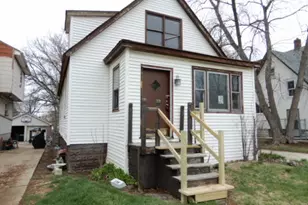 195 W 15th St, Chicago Heights, IL 60411 - Photo 1