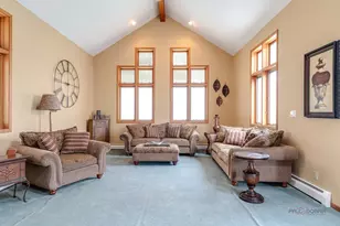 105 Lincoln Ave, Fox River Grove, IL 60021 - Photo 9