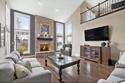 808 Wedgewood Drive, Crystal Lake, IL 60014 - Photo 5