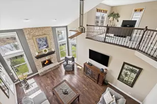 808 Wedgewood Dr, Crystal Lake, IL 60014 - Photo 7