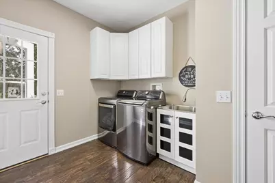 808 Wedgewood Drive, Crystal Lake, IL 60014 - Photo 17