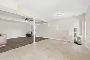 808 Wedgewood Dr, Crystal Lake, IL 60014 - Photo 35