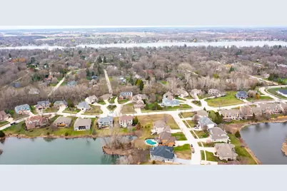 808 Wedgewood Drive, Crystal Lake, IL 60014 - Photo 41