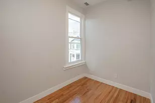 2112 W Roscoe St, Chicago, IL 60618 - Photo 9