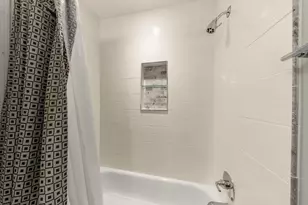 2356 Richmond Dr, Wheaton, IL 60189 - Photo 25