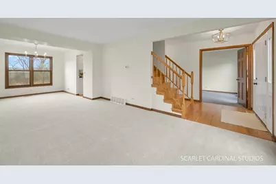 749 Holly Drive, Bartlett, IL 60103 - Photo 5