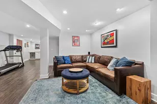 1463 W Sunnyside Ave, Chicago, IL 60640 - Photo 21