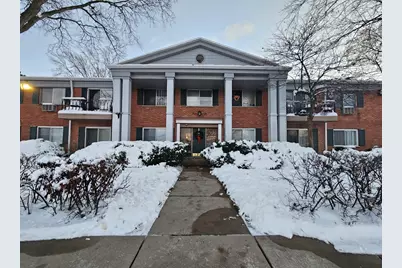 603 E Falcon Drive #104A, Arlington Heights, IL 60005 - Photo 1