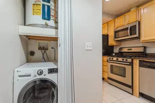 702 Reba Pl, Evanston, IL 60201 - Photo 7