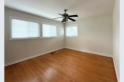 240 Hatlen Avenue, Mount Prospect, IL 60056 - Photo 19