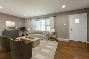 240 Hatlen Ave, Mount Prospect, IL 60056 - Photo 7