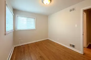 240 Hatlen Ave, Mount Prospect, IL 60056 - Photo 25