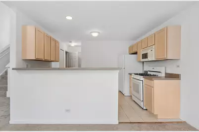 2546 Heritage Court, Geneva, IL 60134 - Photo 7