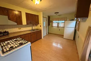 1719 Kelly Ave, Crest Hill, IL 60403 - Photo 9
