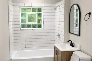 4925 W Henderson St, Chicago, IL 60641 - Photo 5