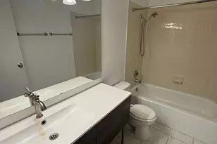 200 N Dearborn St, Chicago, IL 60601 - Photo 7