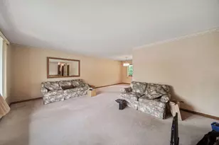 6534 Taylor Dr, Woodridge, IL 60517 - Photo 21